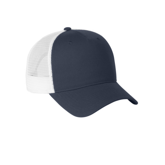 Nike Snapback Mesh Trucker Cap by Dufflebags.com Nike Snapback Mesh Trucker Cap by Duffelbags.com