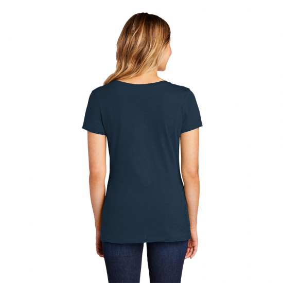 District ® Women’s Perfect Weight ® Scoop Neck Tee by Duffelbags.com